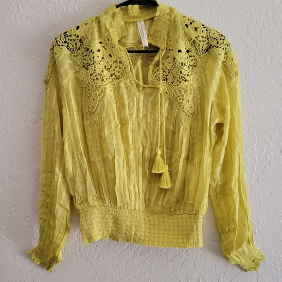 Anthropologie Tops - Anthropologie Blouse Size 0